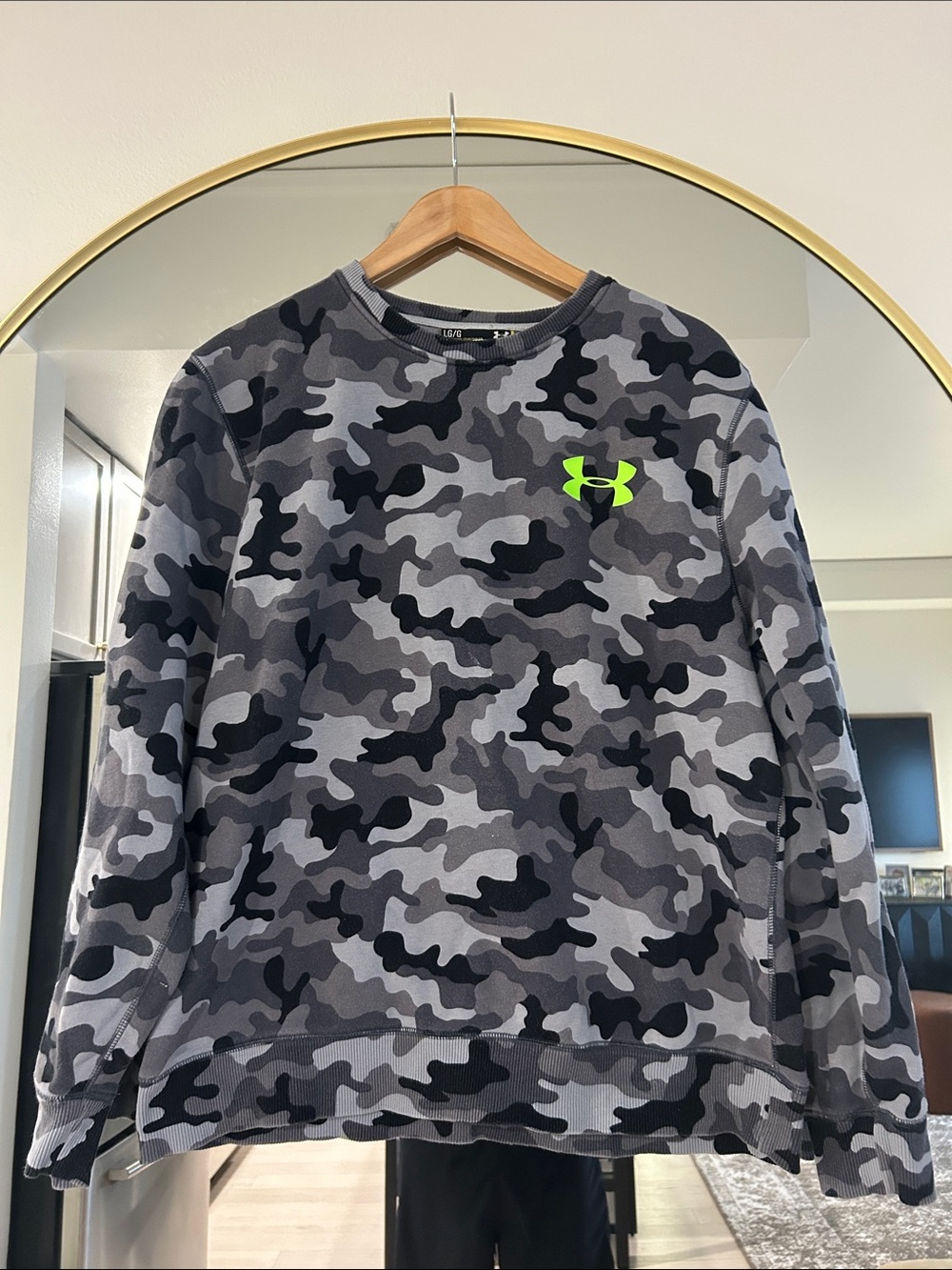Under Armour Men's Gray Black Camo Crewneck Sweatshirt with Neon Logo